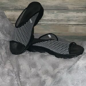 Stylish Black and White Women's Slip-On Shoes